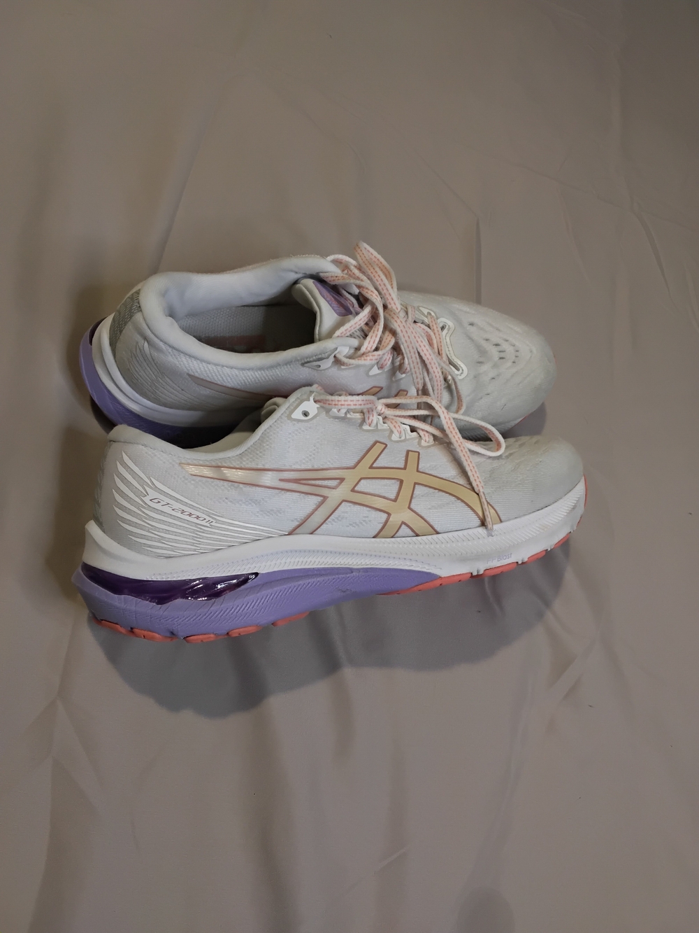 Asics GT 2000 11 Women's Sz 9 White Orange Running Shoes. - Picture 4 of 14